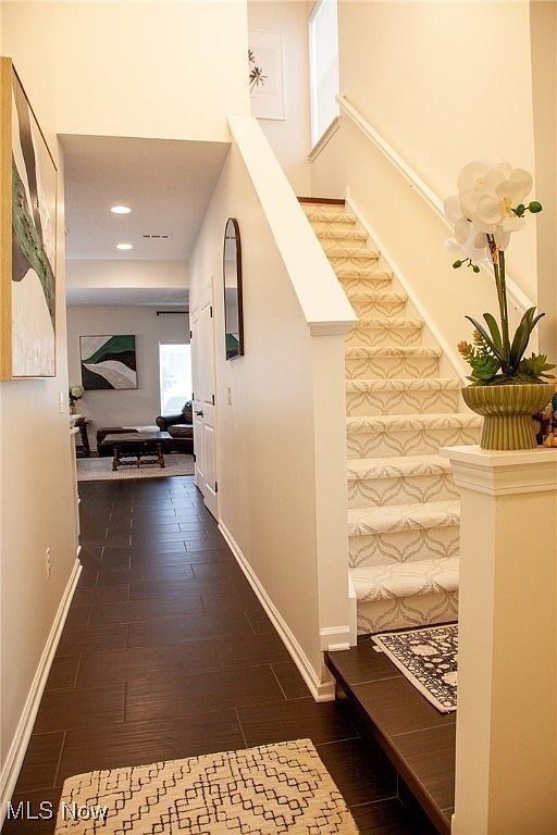 1362 Maple Grove Ln Uniontown, OH 44685 - Thumbnail 3