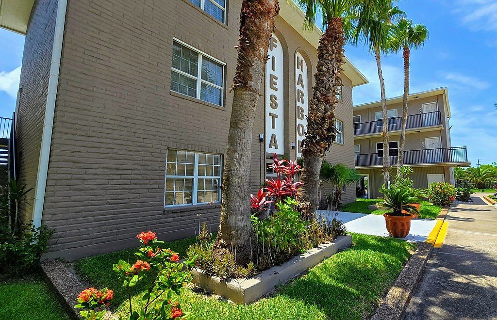 200 W Sunny Isle St South Padre Island, TX 78597 - Thumbnail 3