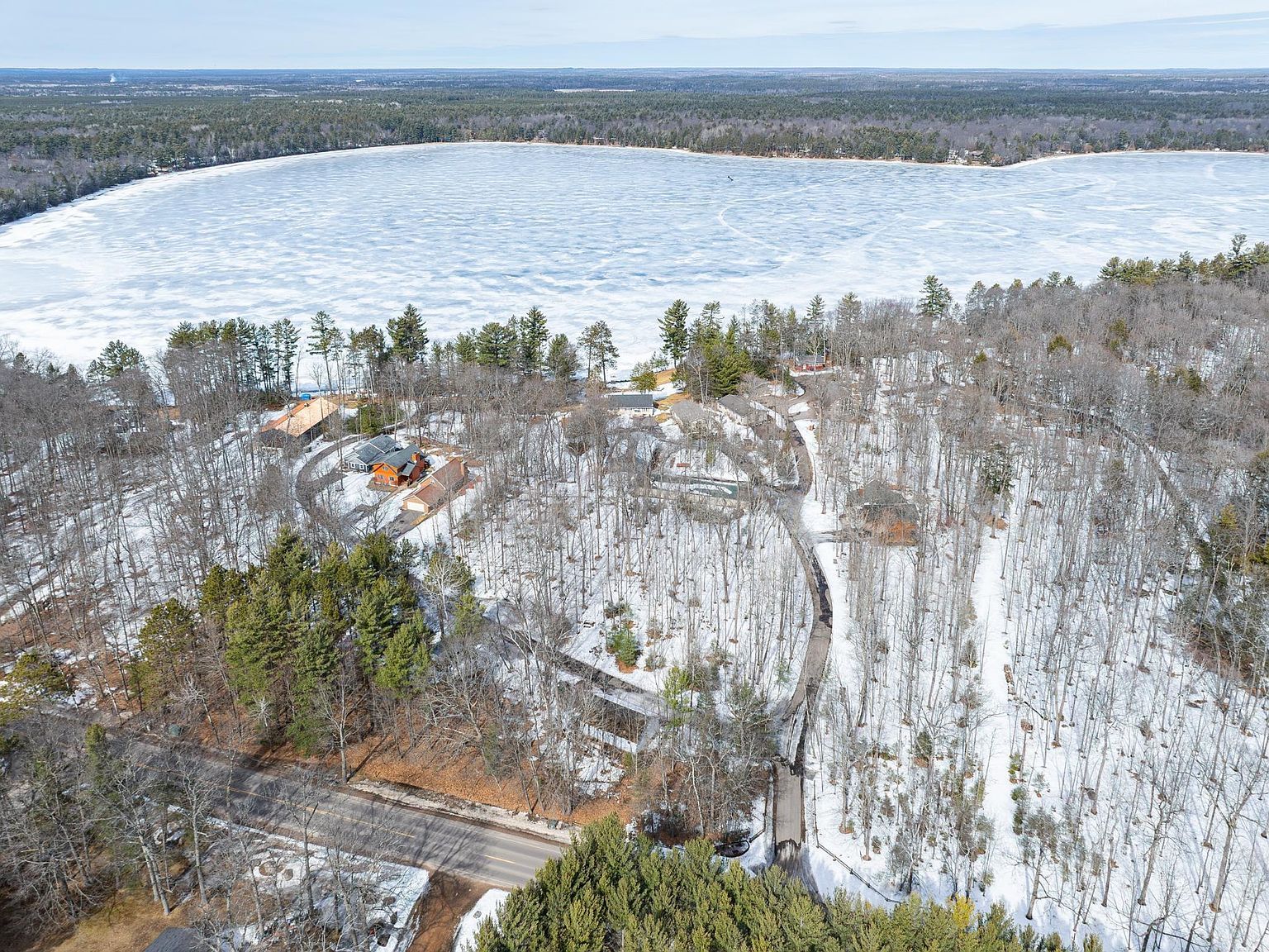 8250 Maplewood Ln #16 Eagle River, WI 54521 - Thumbnail 3