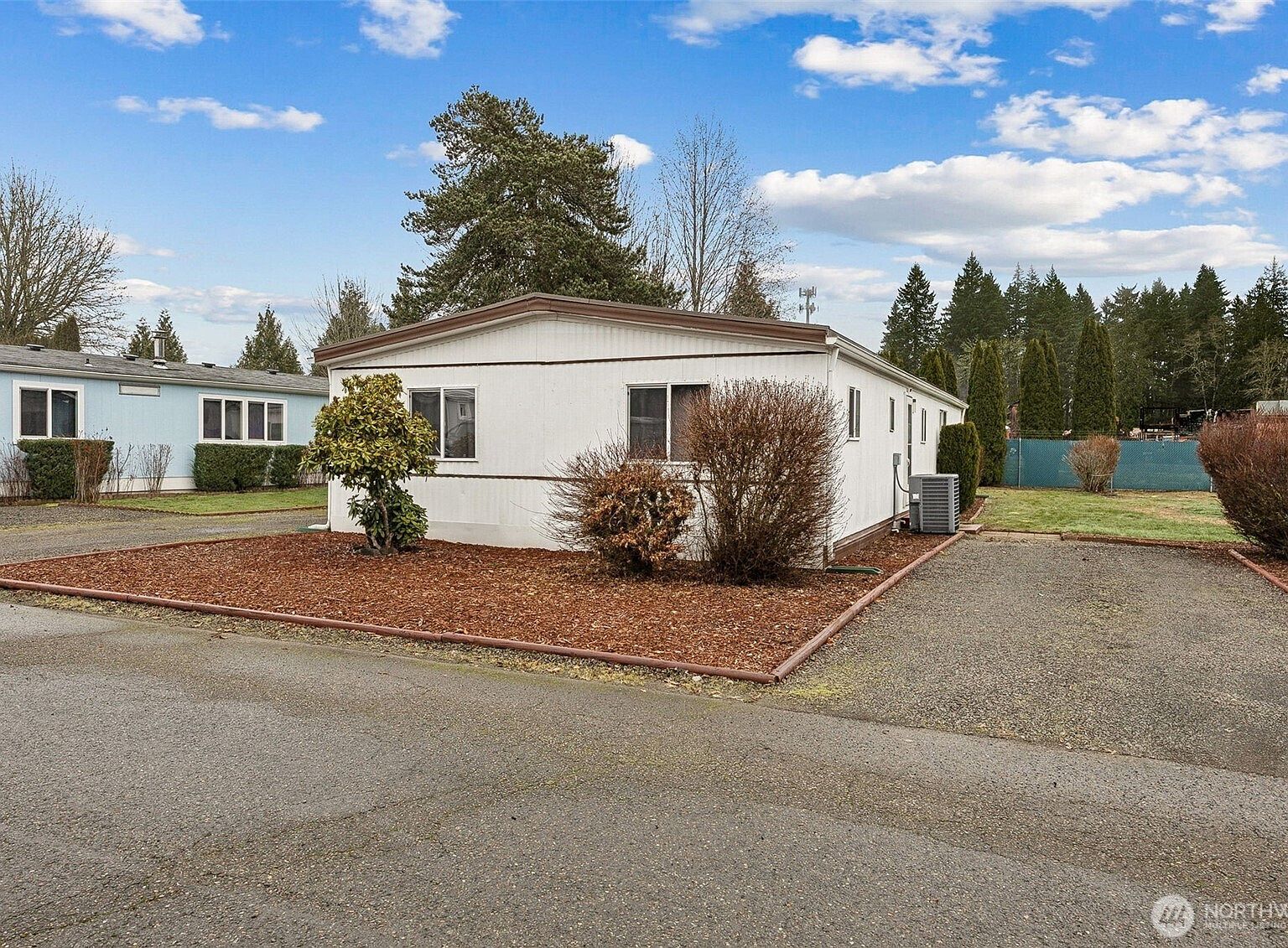 9900 Blomberg St SW Trailer 16 Olympia, WA 98512 - Thumbnail 3