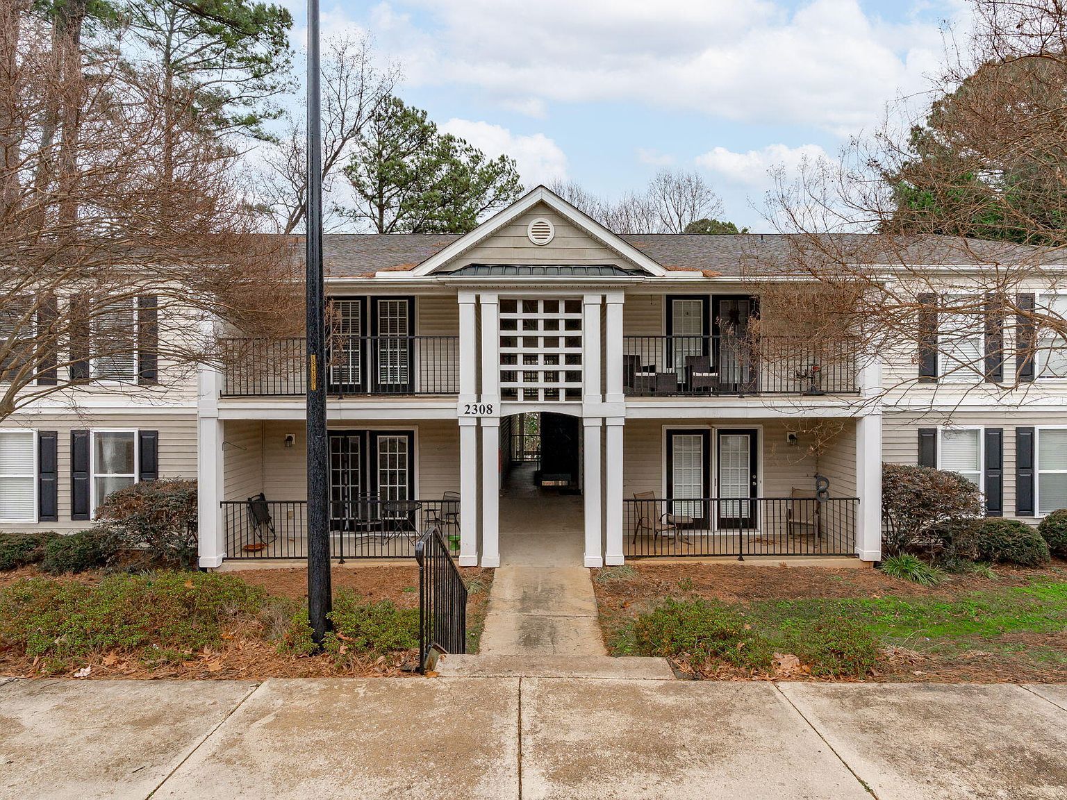 2308 Myron Dr APT 3 Raleigh, NC 27607 - Thumbnail 3