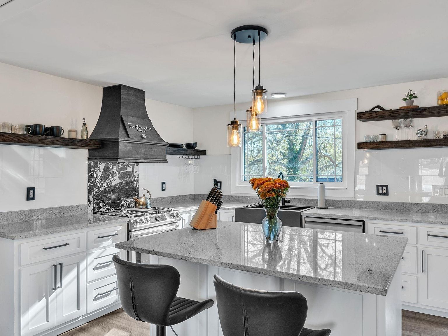 200 Saint Lo Cir Easley, SC 29640 - Thumbnail 3