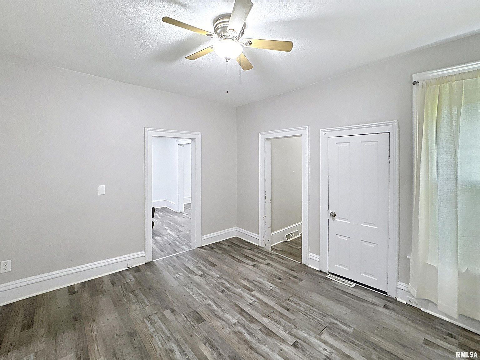 420 Kirkwood Blvd Davenport, IA 52803 - Thumbnail 3