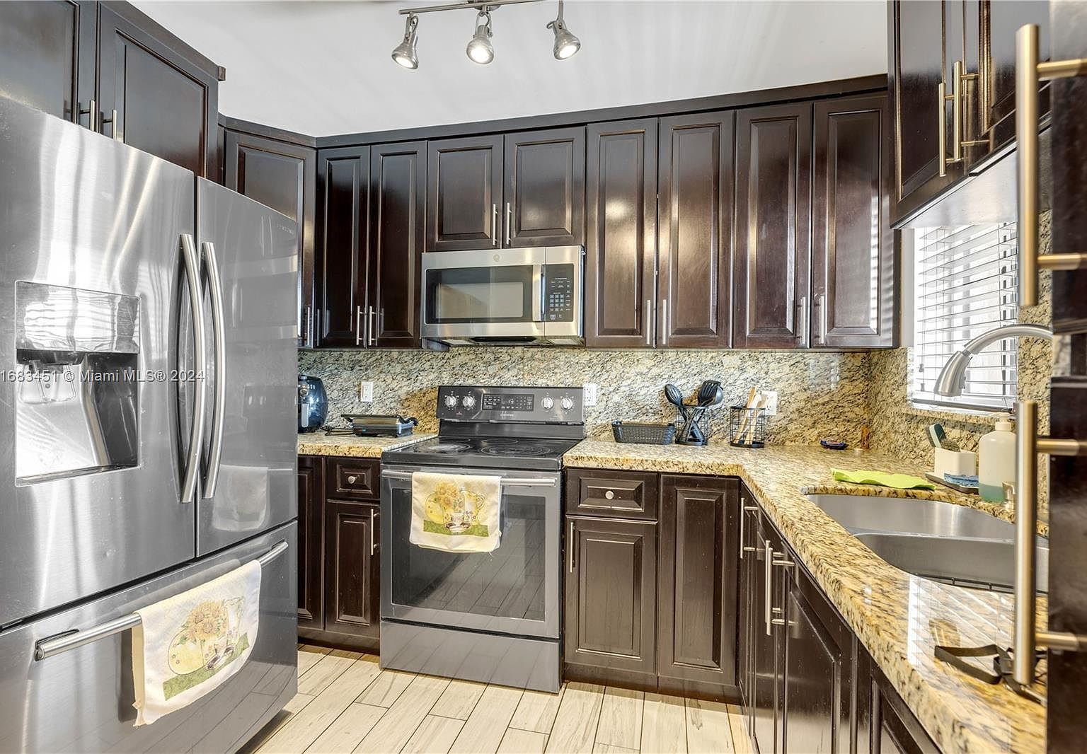 2610 W 76th St APT 210 Hialeah, FL 33016 - Thumbnail 3