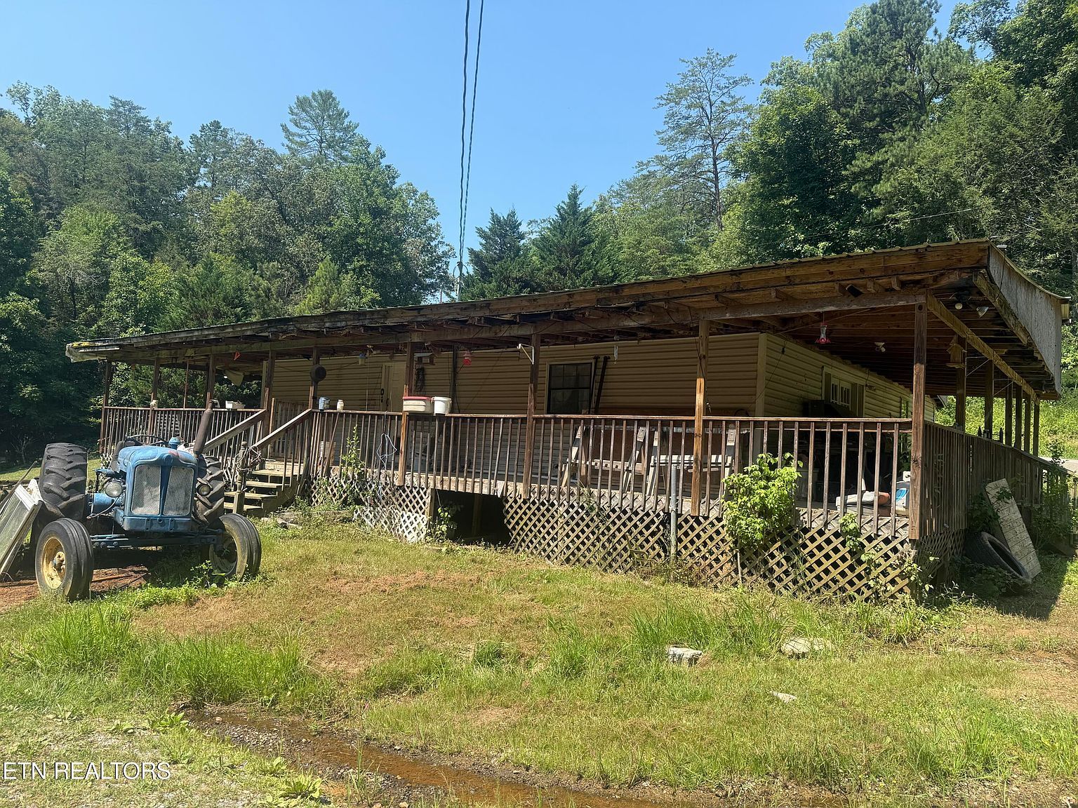 4040 Camp Hollow Rd Sevierville, TN 37876 - Thumbnail 3