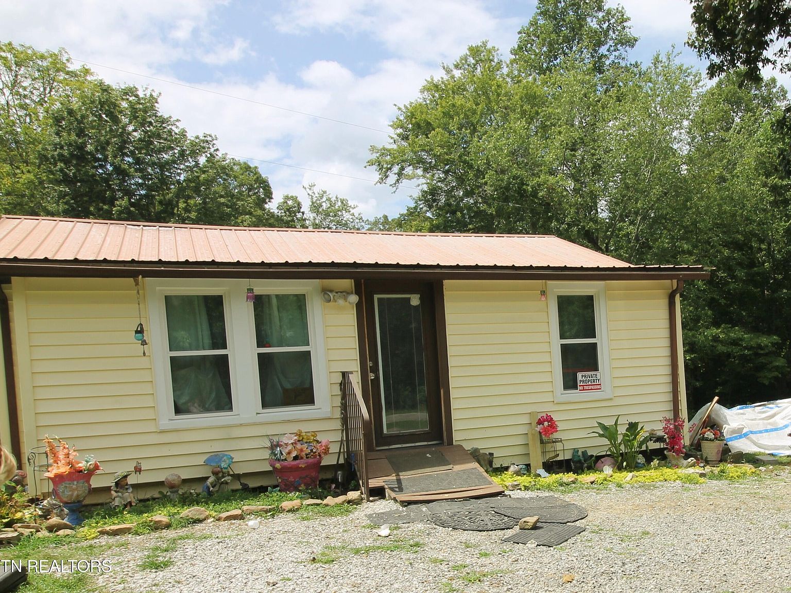 156 Lewis Landrum Rd Lancing, TN 37770 - Thumbnail 3