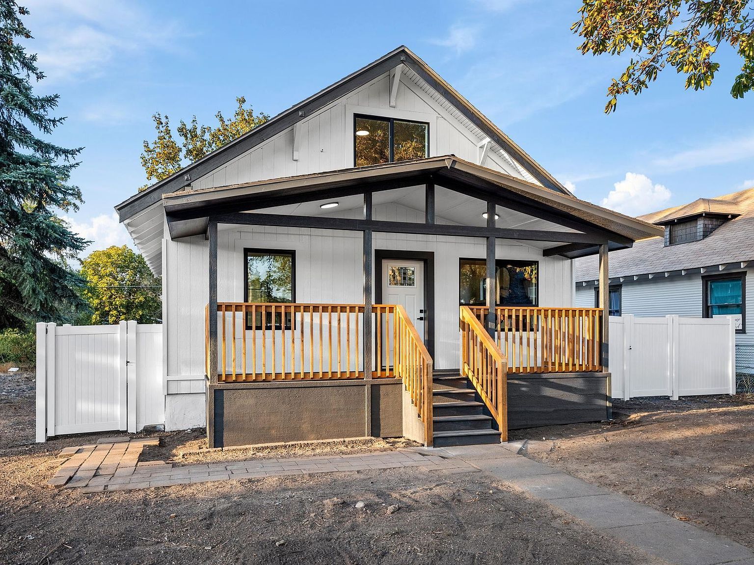 2911 E Fairview Ave Spokane, WA 99207 - Thumbnail 3