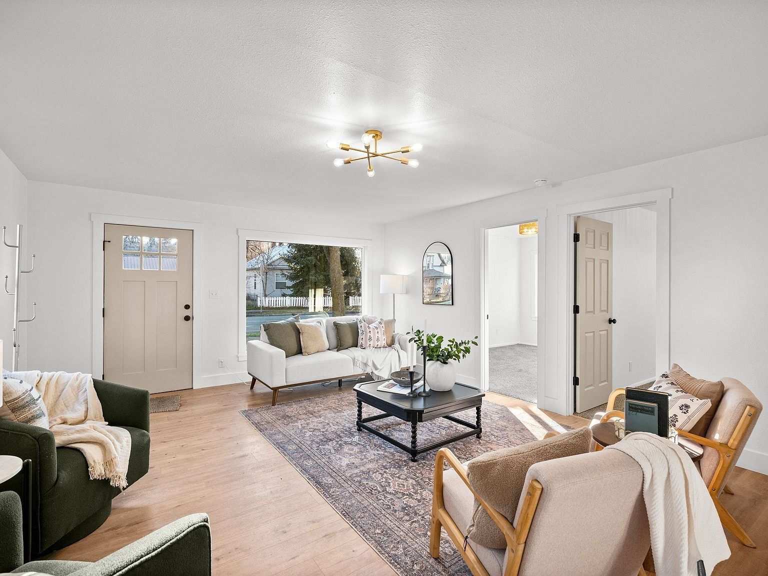 2113 E 5th Ave Spokane, WA 99202 - Thumbnail 3