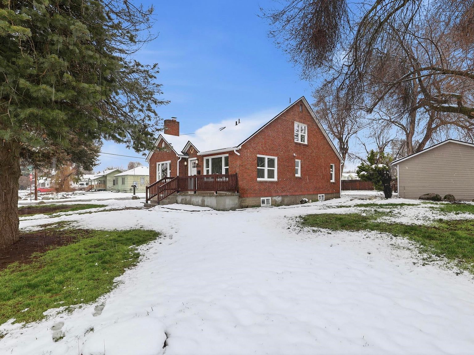 11022 E 4th Ave Spokane, WA 99206 - Thumbnail 3