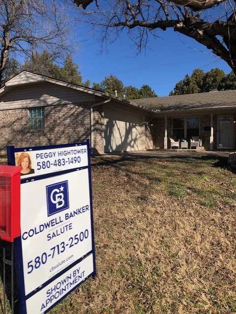 307 Northwest Tanglewood Lane, Lawton, OK, USA, 73505 - Thumbnail 3