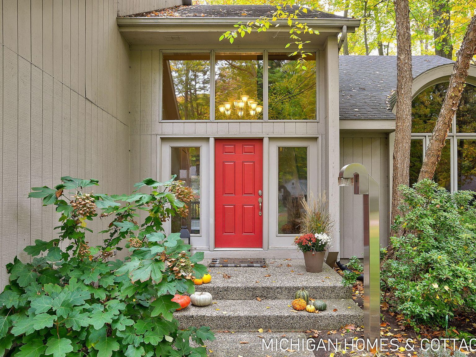 221 Foxdown Rd Holland, MI 49424 - Thumbnail 3