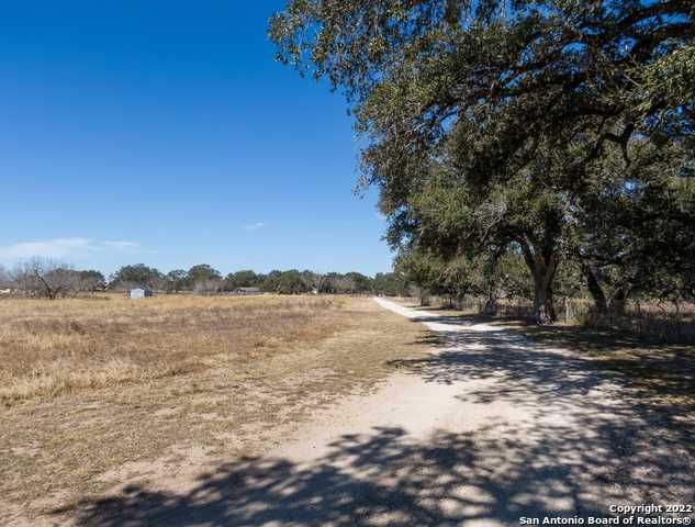 3534 Coughran Road, Pleasanton, TX, USA, 78064 - Thumbnail 3