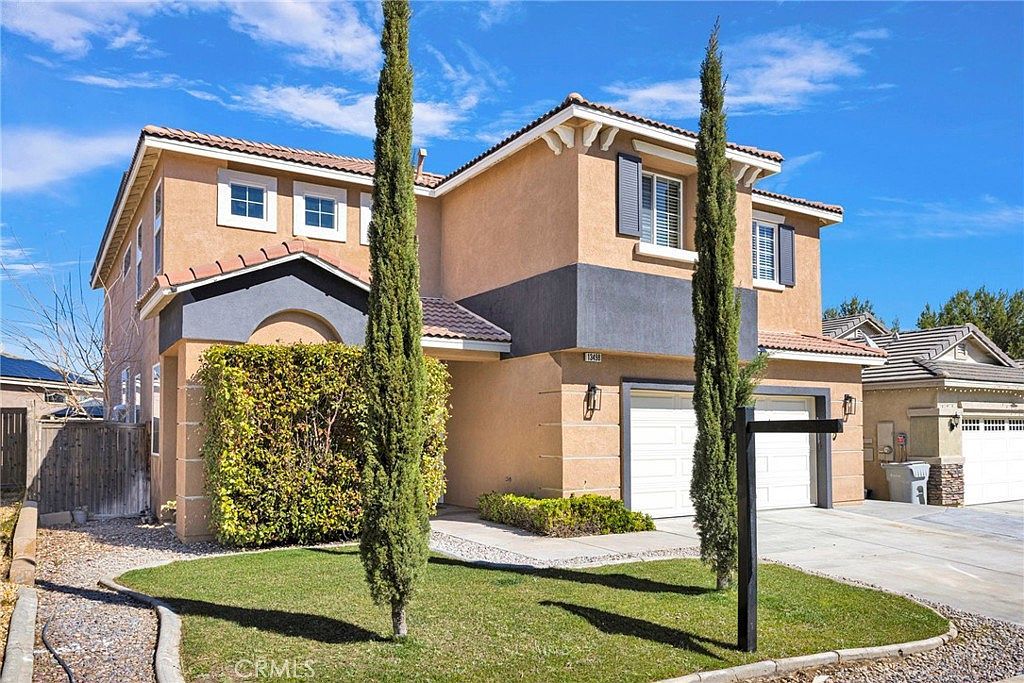 13498 Bentwood St Oak Hills, CA 92344 - Thumbnail 3