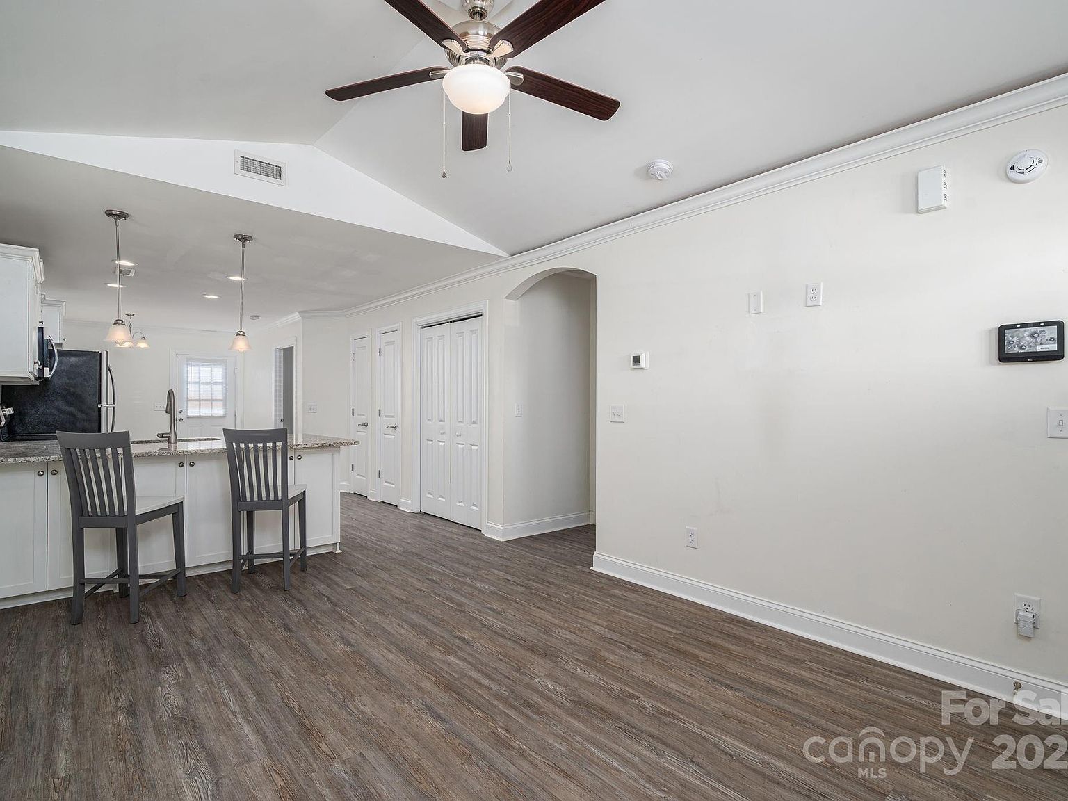 1942 11th Ave NE Hickory, NC 28601 - Thumbnail 3