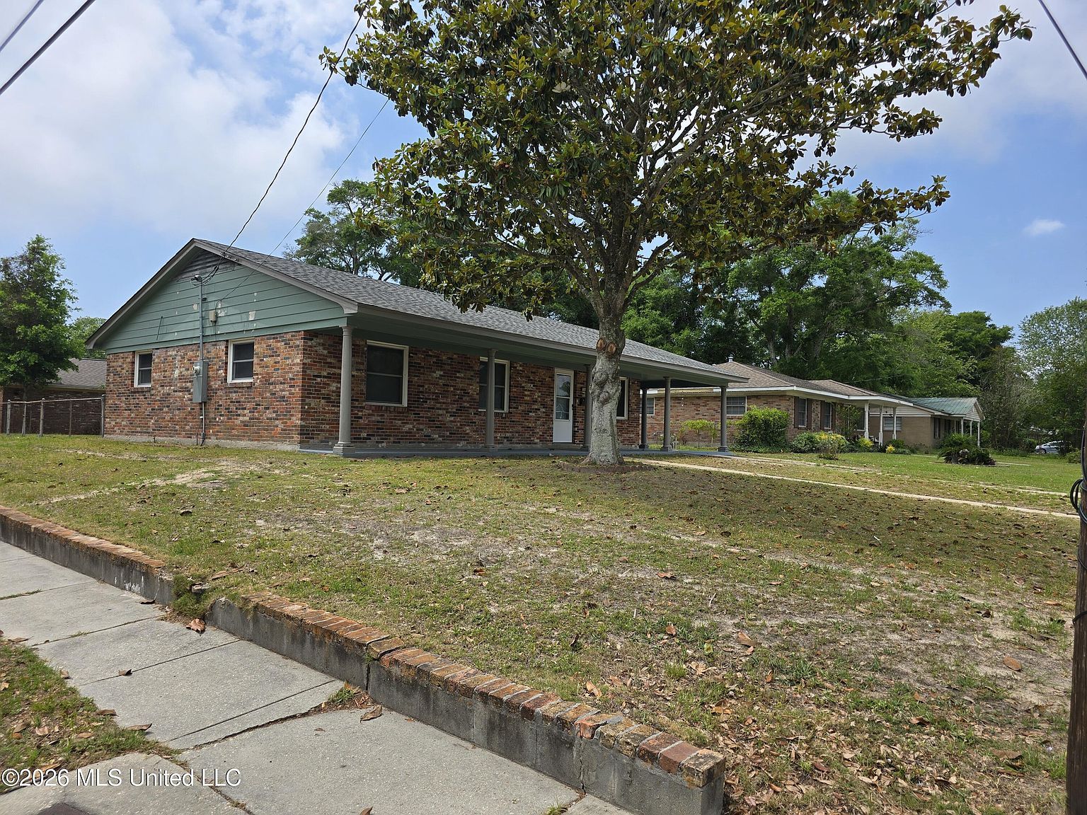 2330 Middlecoff Dr Gulfport, MS 39507 - Thumbnail 3
