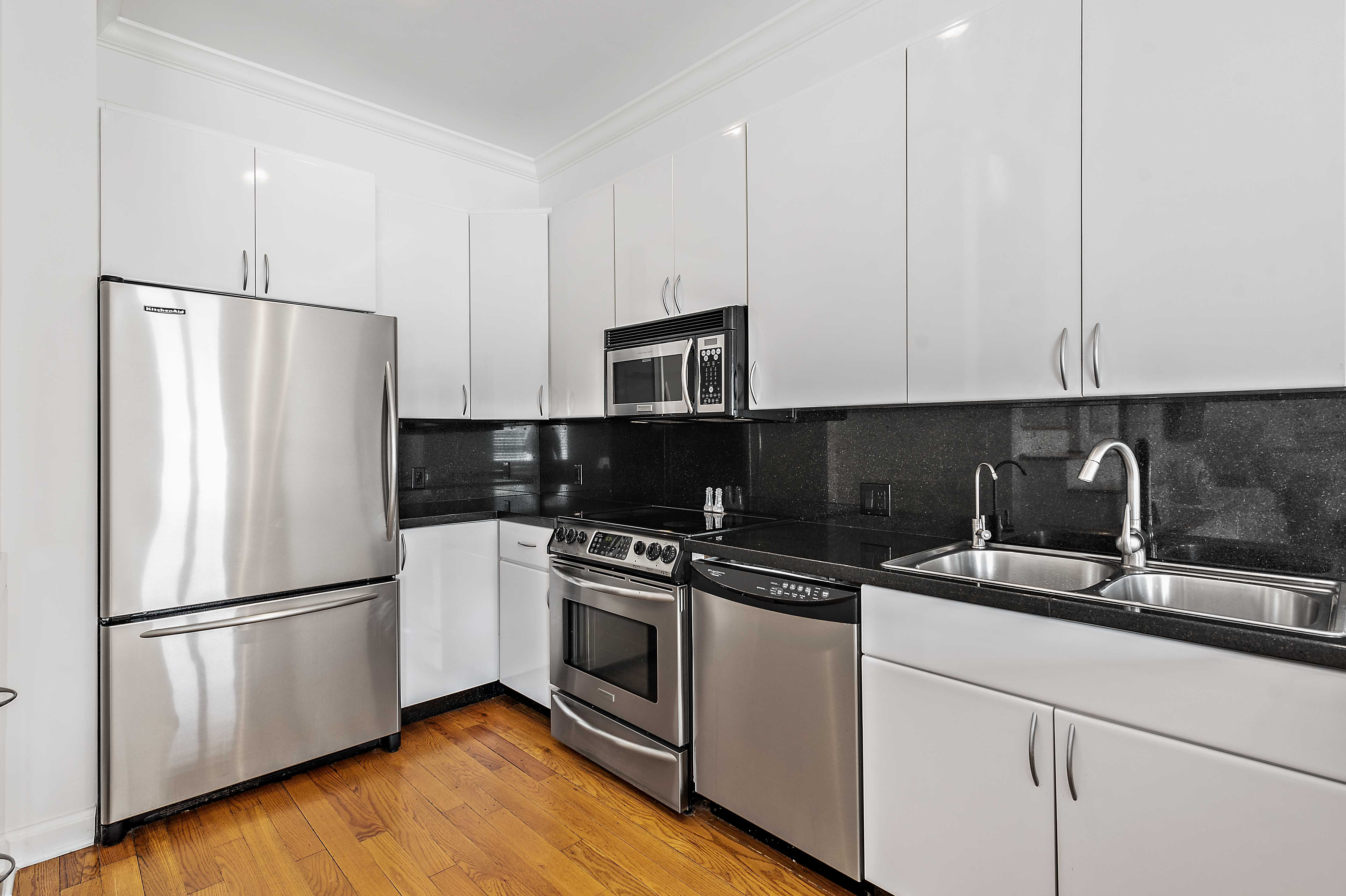 361 Collins Avenue, Miami Beach, FL, USA, 33139 - Thumbnail 3