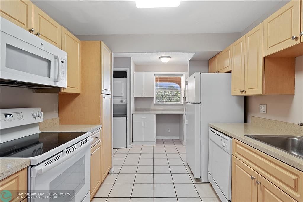 2700 Coral Springs Dr APT 309 Pompano Beach, FL 33065 - Thumbnail 3