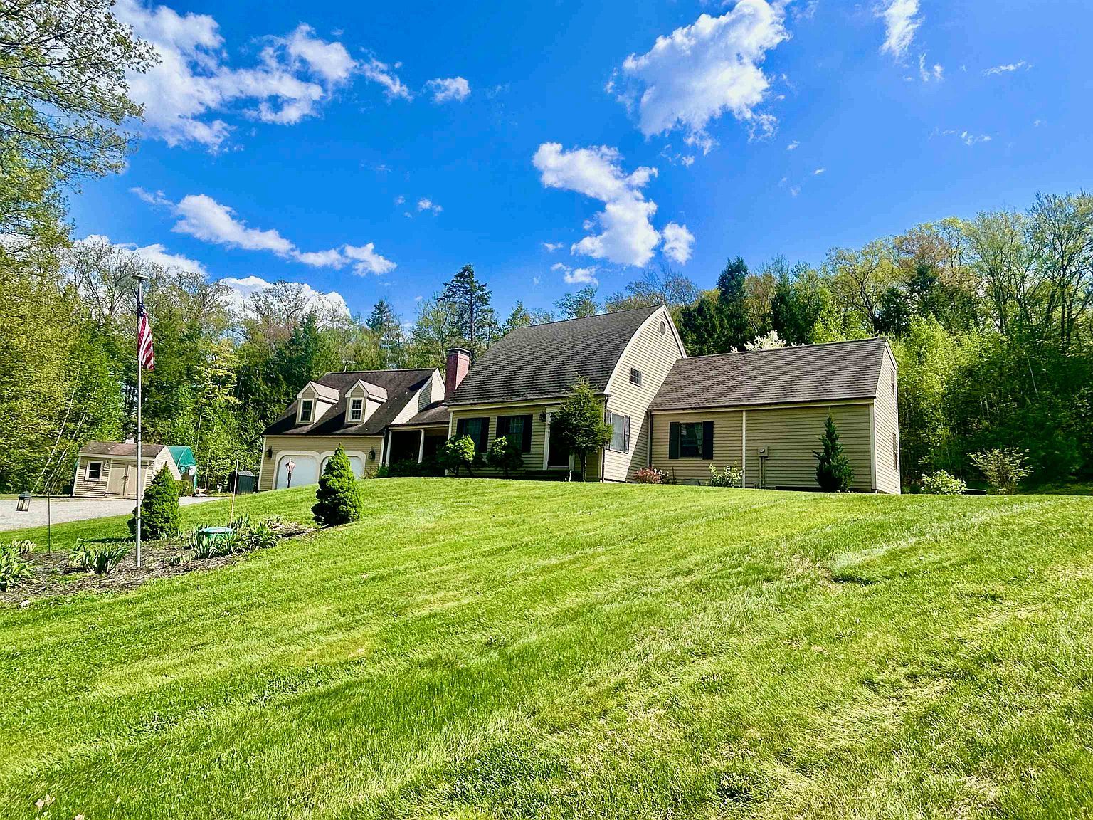 1481 Bennington Rd Francestown, NH 03043 - Thumbnail 3