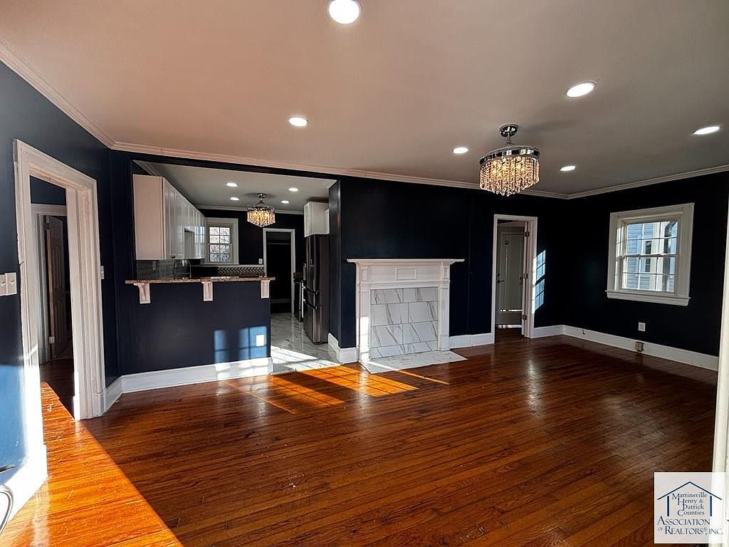 1303 Oakgrove Ave Martinsville, VA 24112 - Thumbnail 3