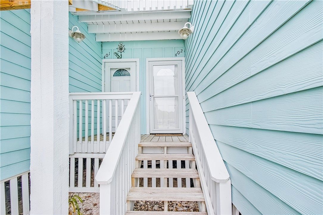 2292 N Fulton Beach Rd APT 402 Rockport, TX 78382 - Thumbnail 3