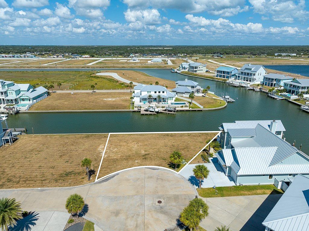 1030 Saint John Ct Rockport, TX 78382 - Thumbnail 3