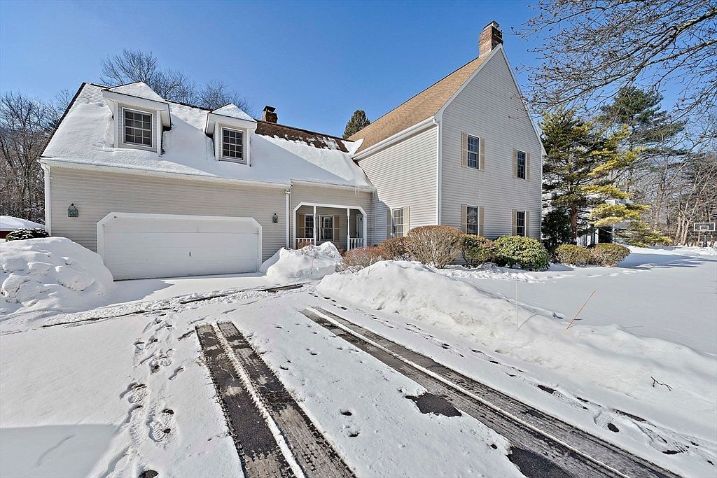 15 Great Plain Ave Wellesley, MA 02482 - Thumbnail 3