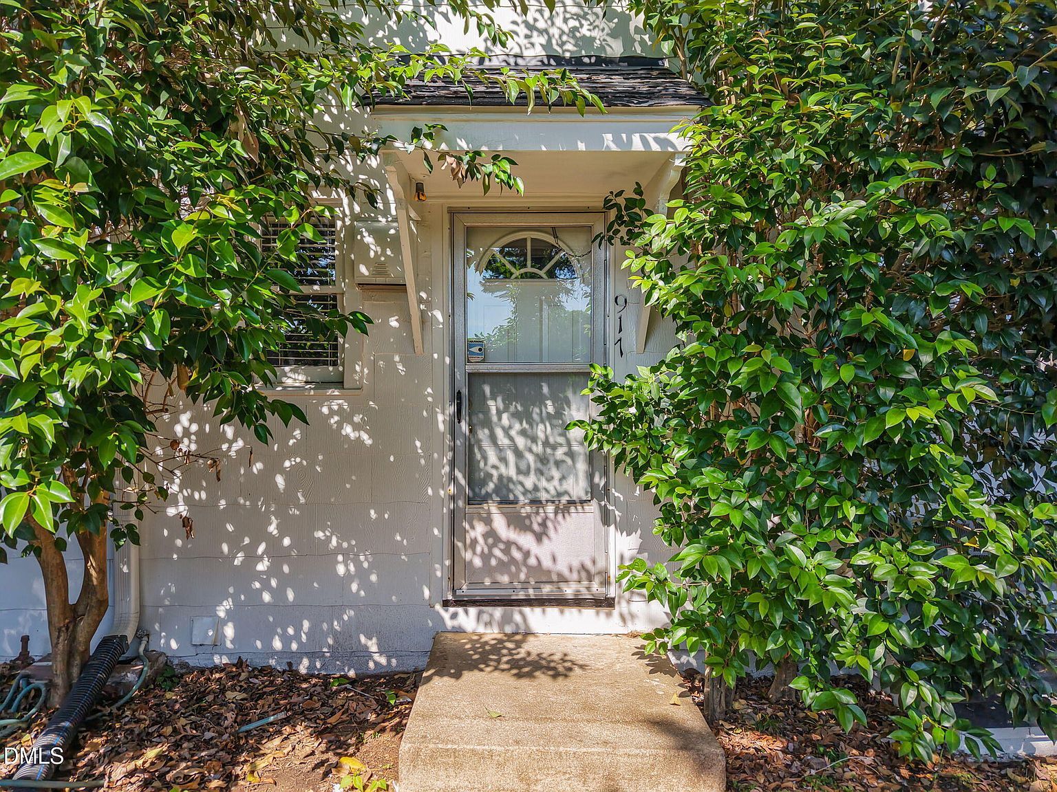 917 Saint Marys St Raleigh, NC 27605 - Thumbnail 3