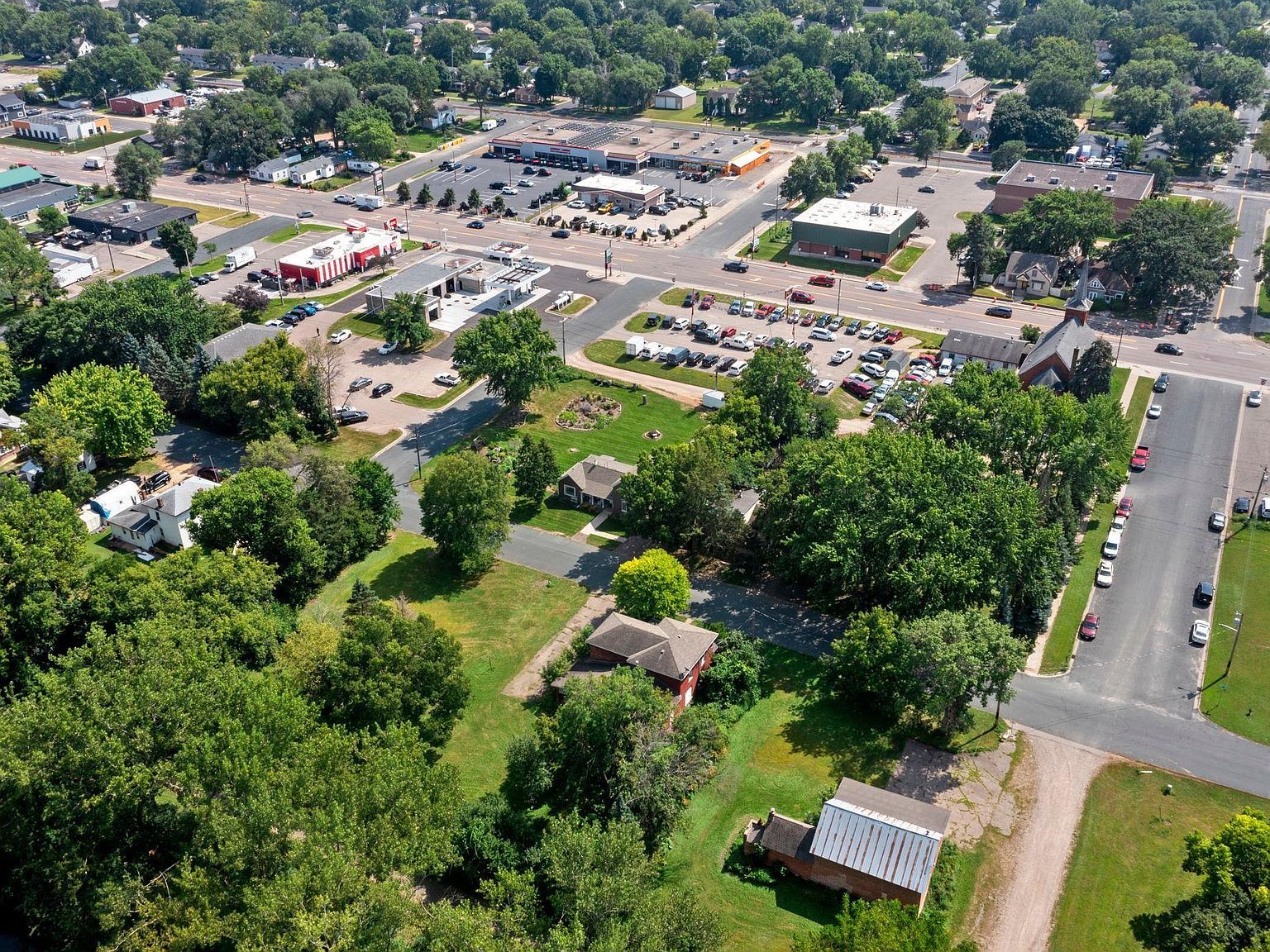 720 Bluff Ave E Shakopee, MN 55379 - Thumbnail 3