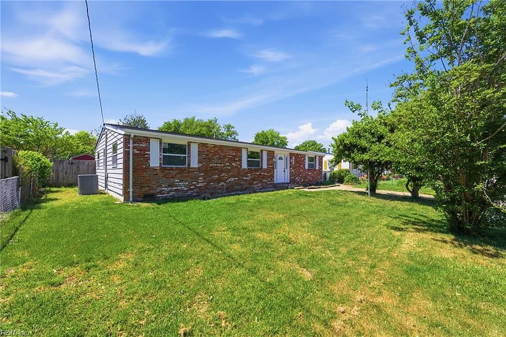 1903 Demetro Dr Hampton, VA 23663 - Thumbnail 3