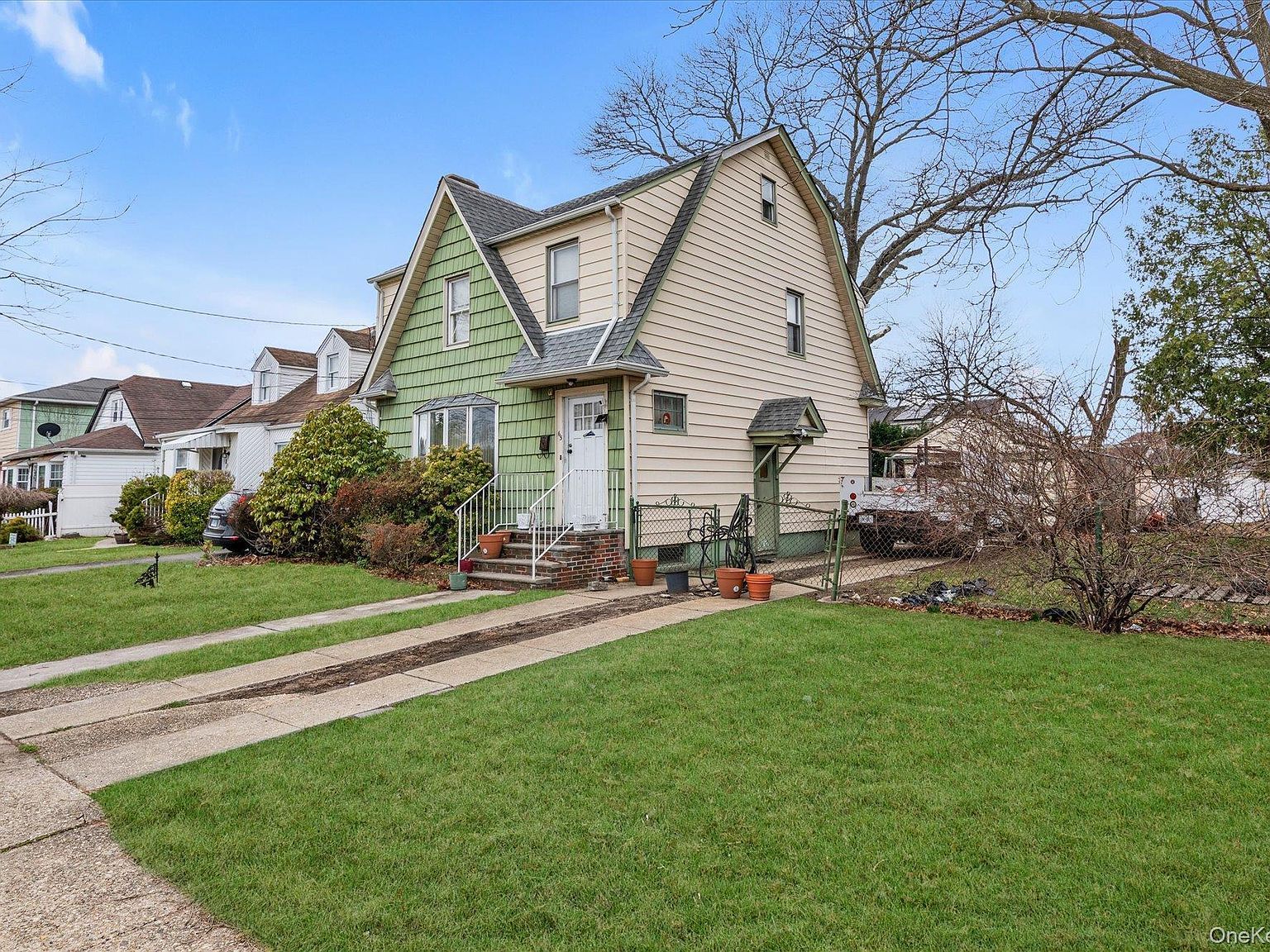 65 Belmont Pkwy Hempstead, NY 11550 - Thumbnail 3