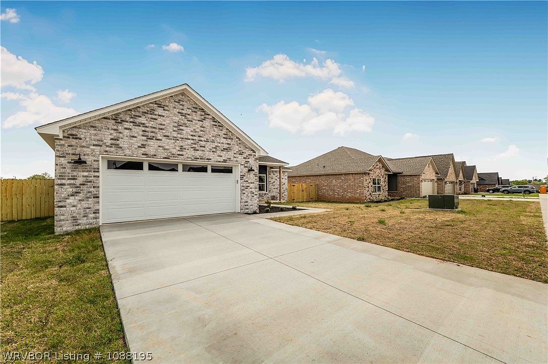 514 Waggoner Ln Barling, AR 72923 - Thumbnail 3