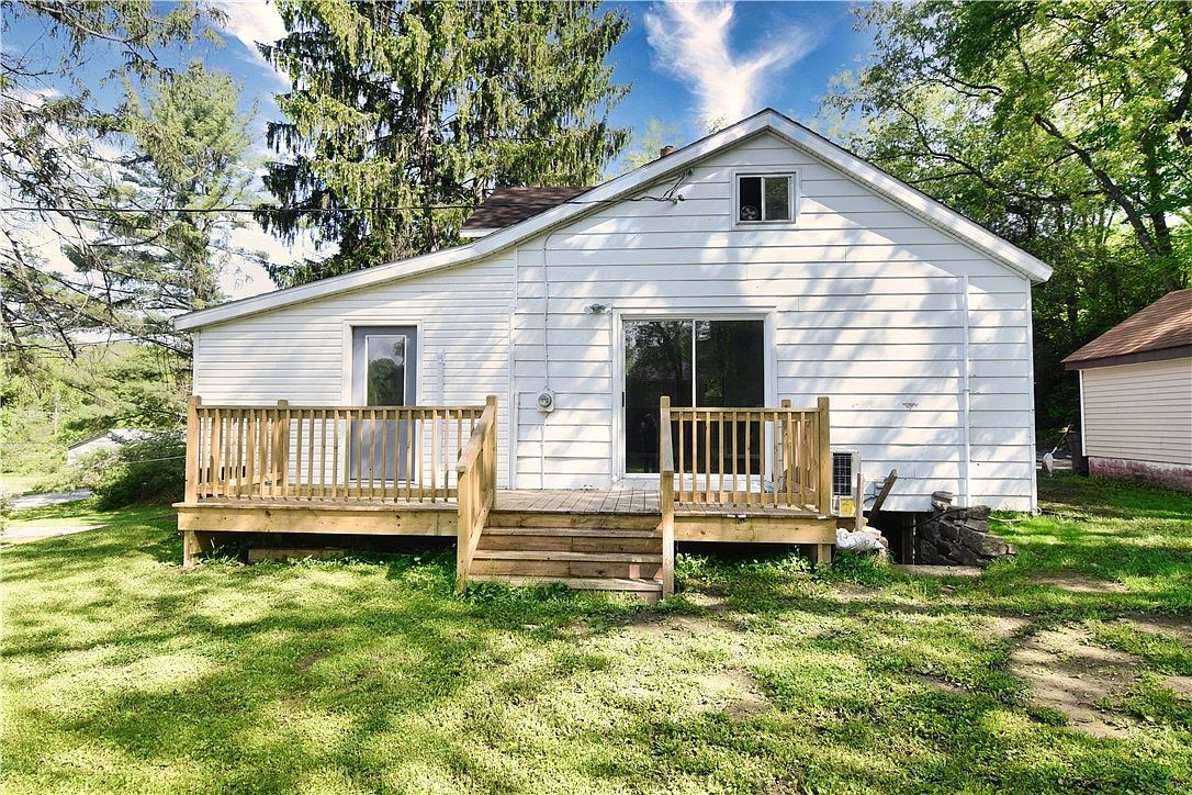 1082 Old Petroleum Center Rd Titusville, PA 16354 - Thumbnail 3