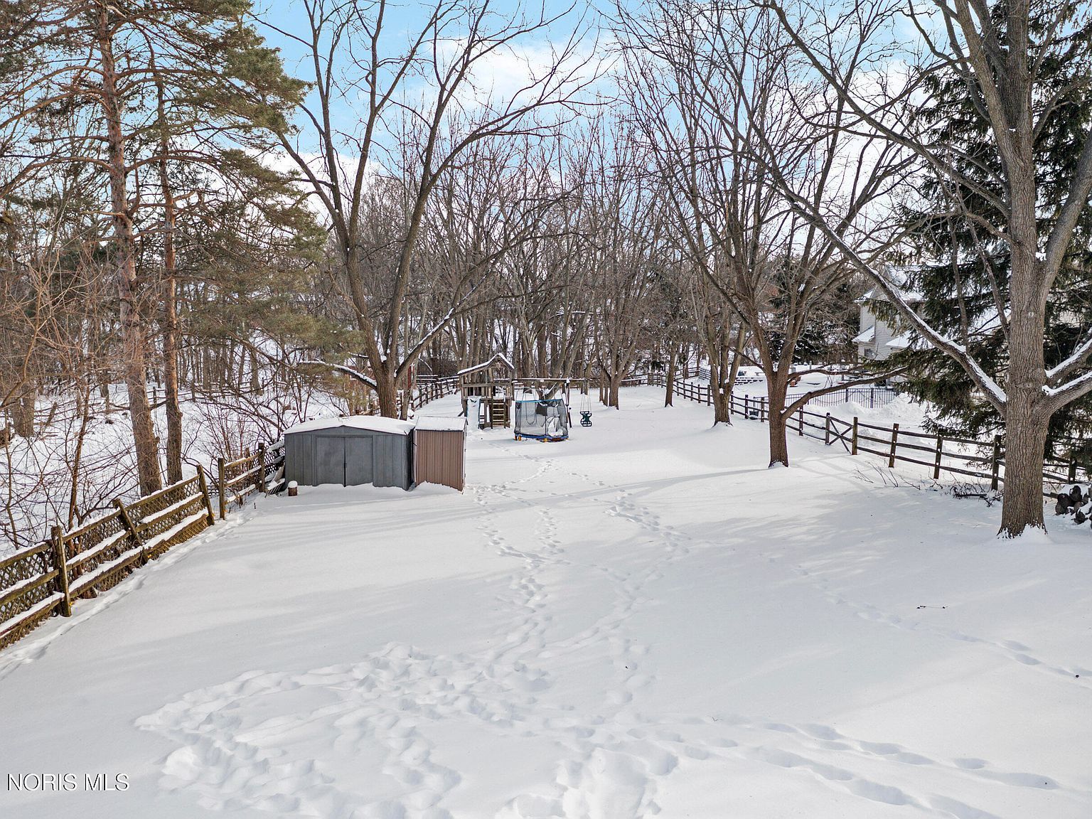 345 Hillside Dr Rossford, OH 43460 - Thumbnail 3