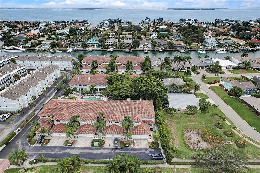 903 Pinellas Bayway S APT 308 Tierra Verde, FL 33715 - Thumbnail 3