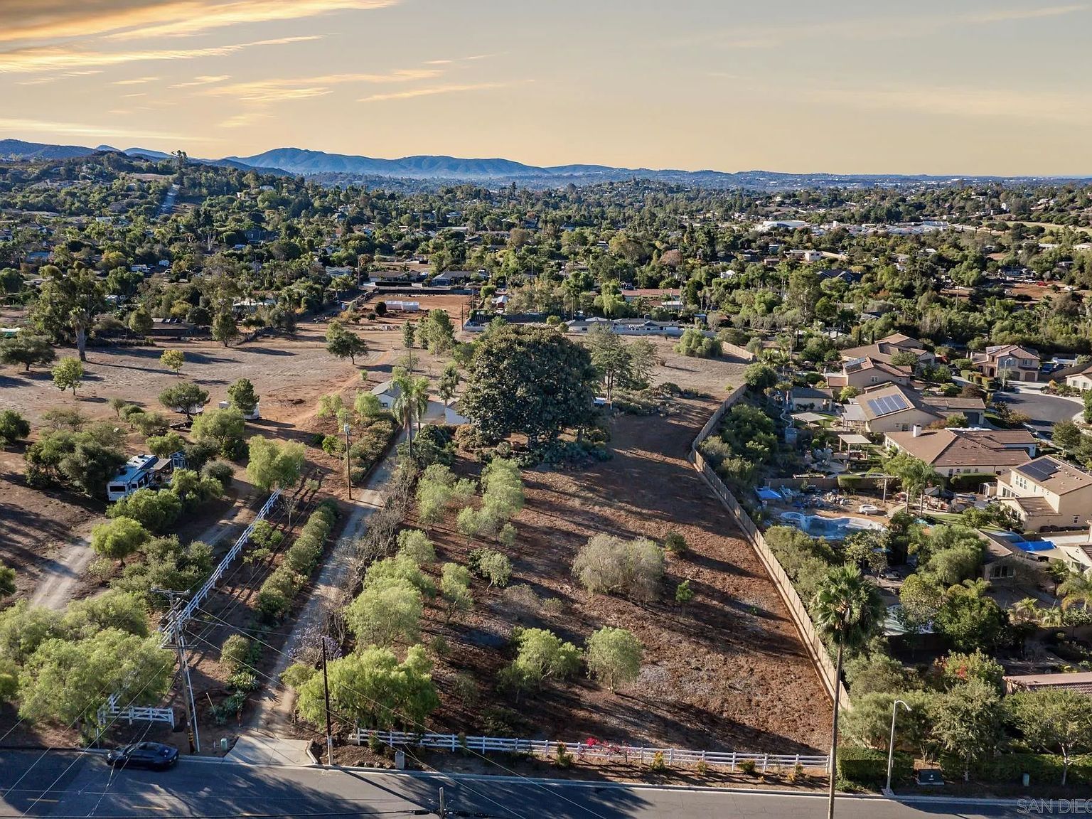 2261 Edgehill Rd #178-250-00 Vista, CA 92084 - Thumbnail 3