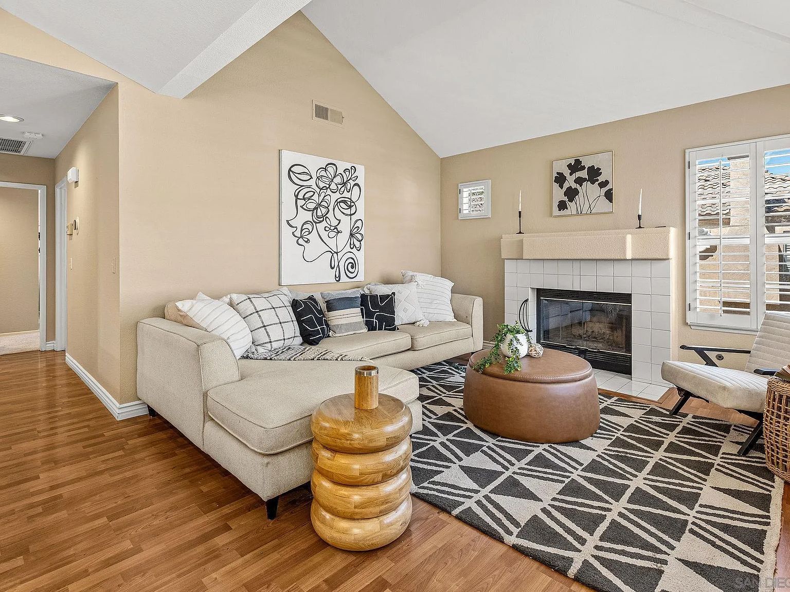 11356 Camino Playa Cancun Unit 1 San Diego, CA 92124 - Thumbnail 3