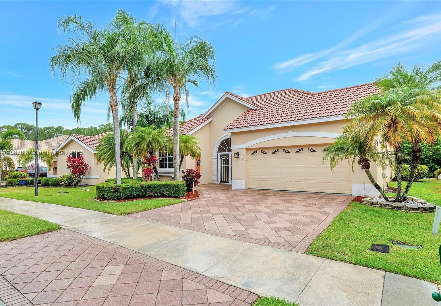 737 SW Great Exuma Cv Port Saint Lucie, FL 34986 - Thumbnail 3