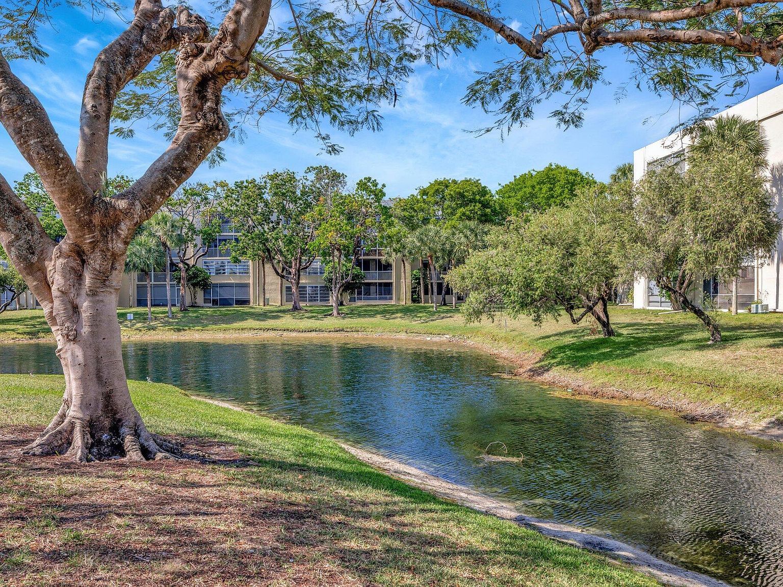 3301 NW 47th Ter APT 410 Lauderdale Lakes, FL 33319 - Thumbnail 3