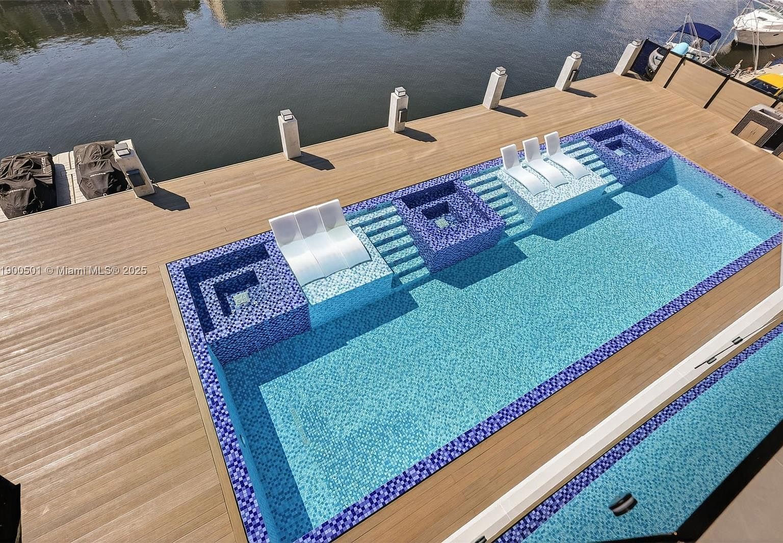 3830 NE 171st St North Miami Beach, FL 33160 - Thumbnail 3