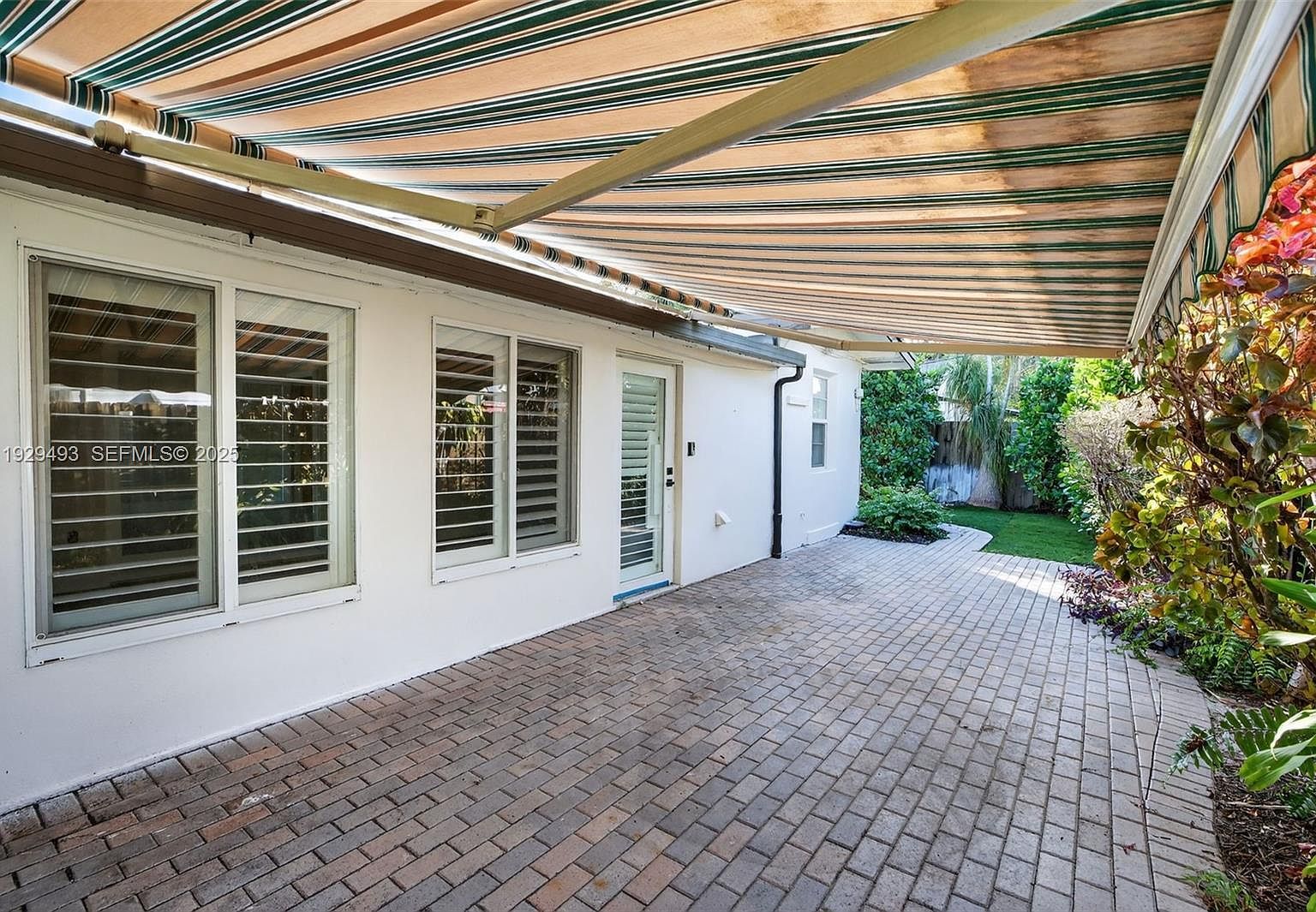 1015 NE 17th Ct Fort Lauderdale, FL 33305 - Thumbnail 3