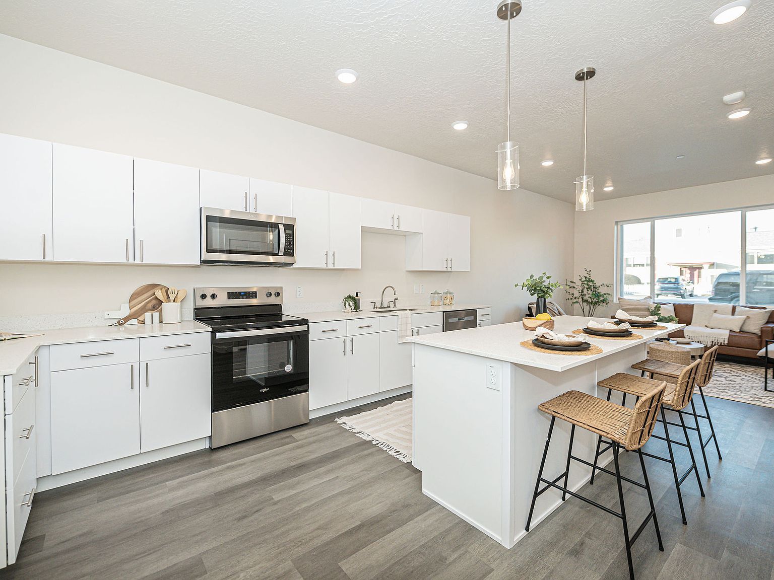 155 E 900 S #208 Ogden, UT 84404 - Thumbnail 3