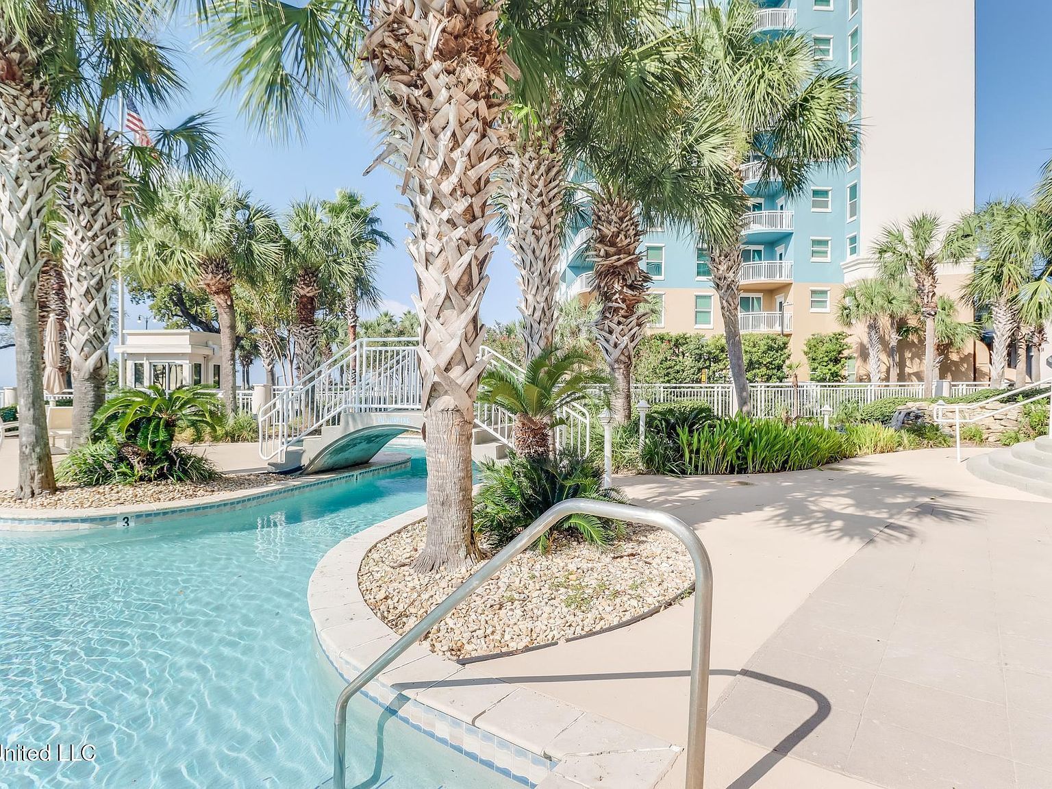 2228 Beach Dr APT 706 Gulfport, MS 39507 - Thumbnail 3