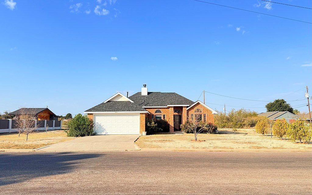 207 N Everts St Fort Stockton, TX 79735 - Thumbnail 3