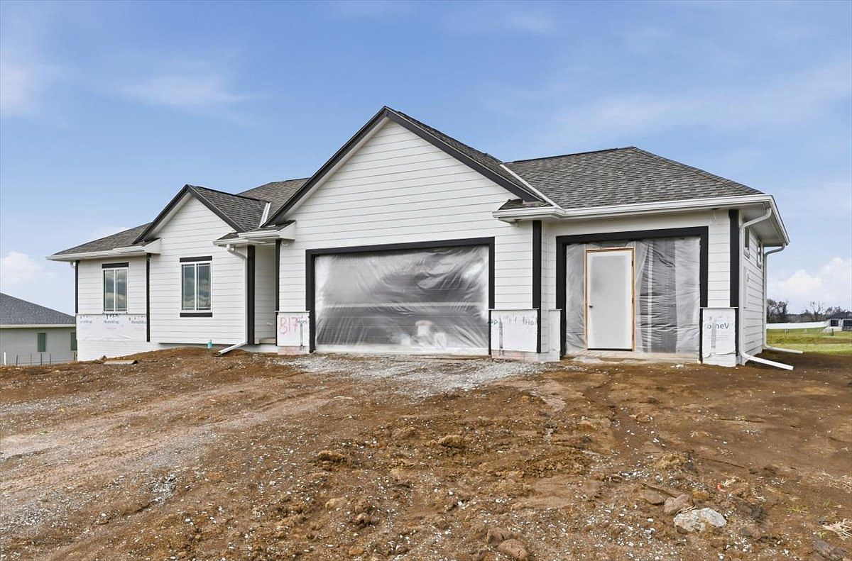 317 Augusta Cir Malvern, IA 51551 - Thumbnail 3