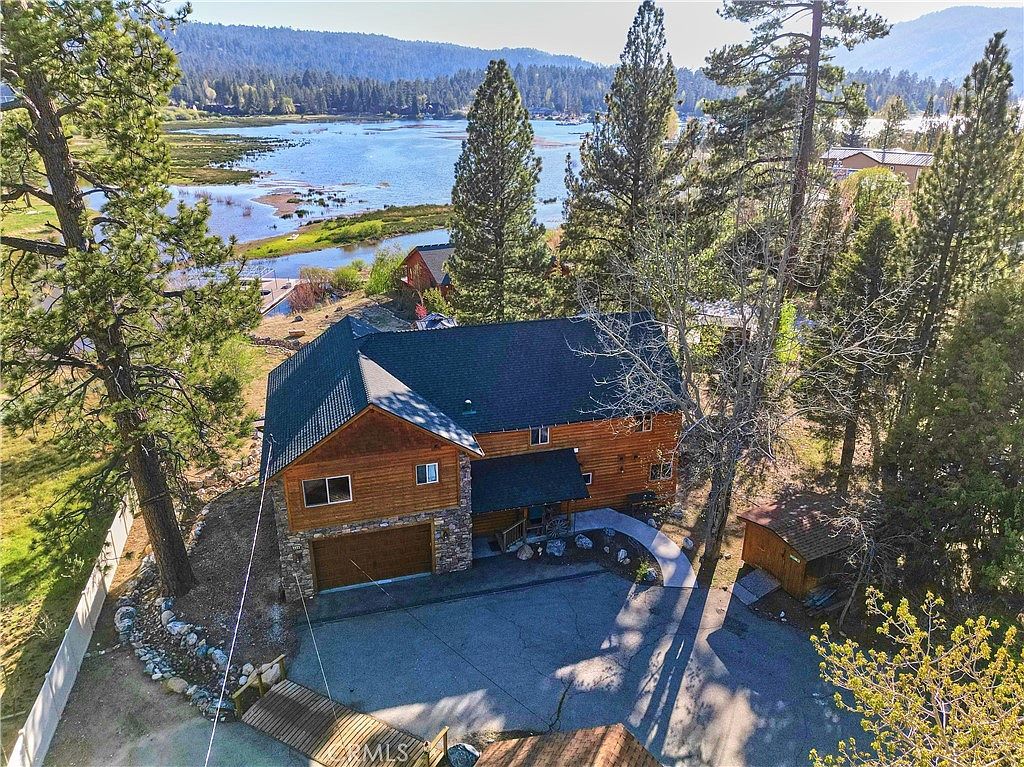 448 Edgemoor Rd Big Bear Lake, CA 92315 - Thumbnail 3