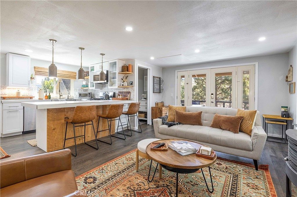 39470 N Shore Dr Fawnskin, CA 92333 - Thumbnail 3