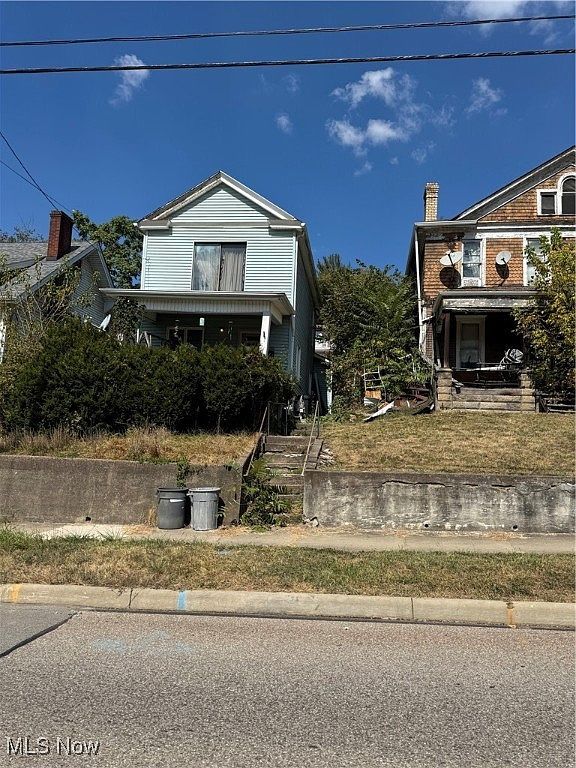 866 Main St Bridgeport, OH 43912  | Single Family