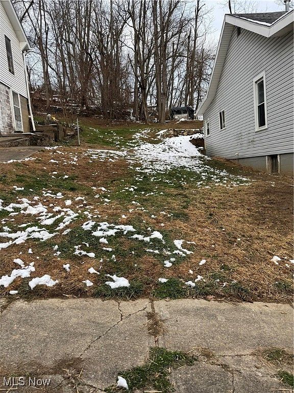 512 Ohio Ave Martins Ferry, OH 43935 - Thumbnail 3