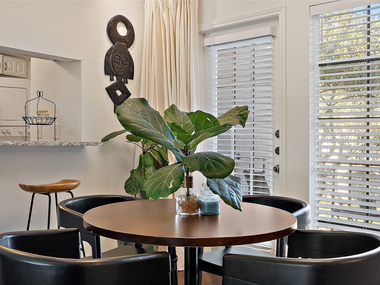 3105 San Jacinto St APT 208 Dallas, TX 75204 - Thumbnail 3