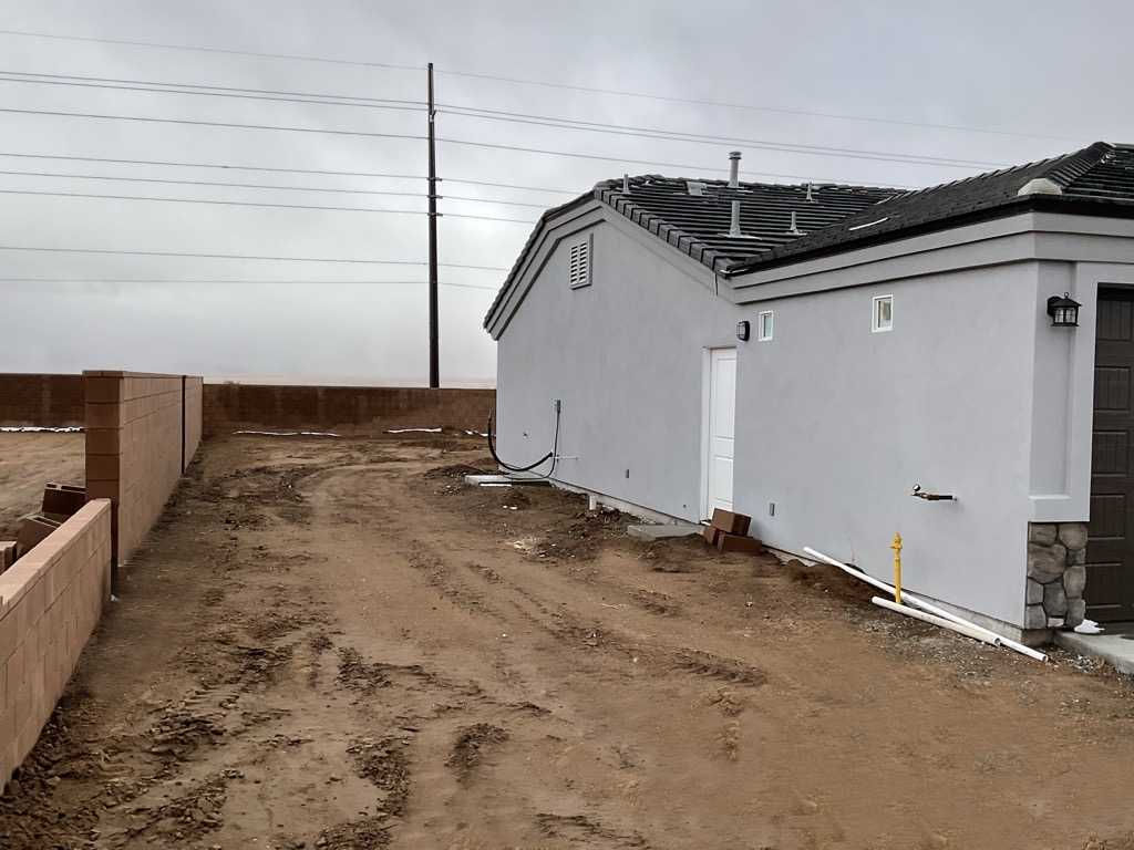 5320 North Sunny Ridge Lane, Kingman, AZ, USA, 86409 - Thumbnail 3